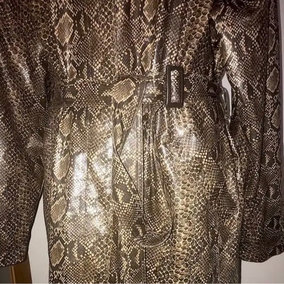 Fu Da New York snake 90s Skinprint & Texture Plus Size Belted Trench Coa… - Picture 10 of 10
